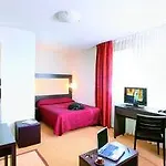 Appart'city Nantes شقة فندقية